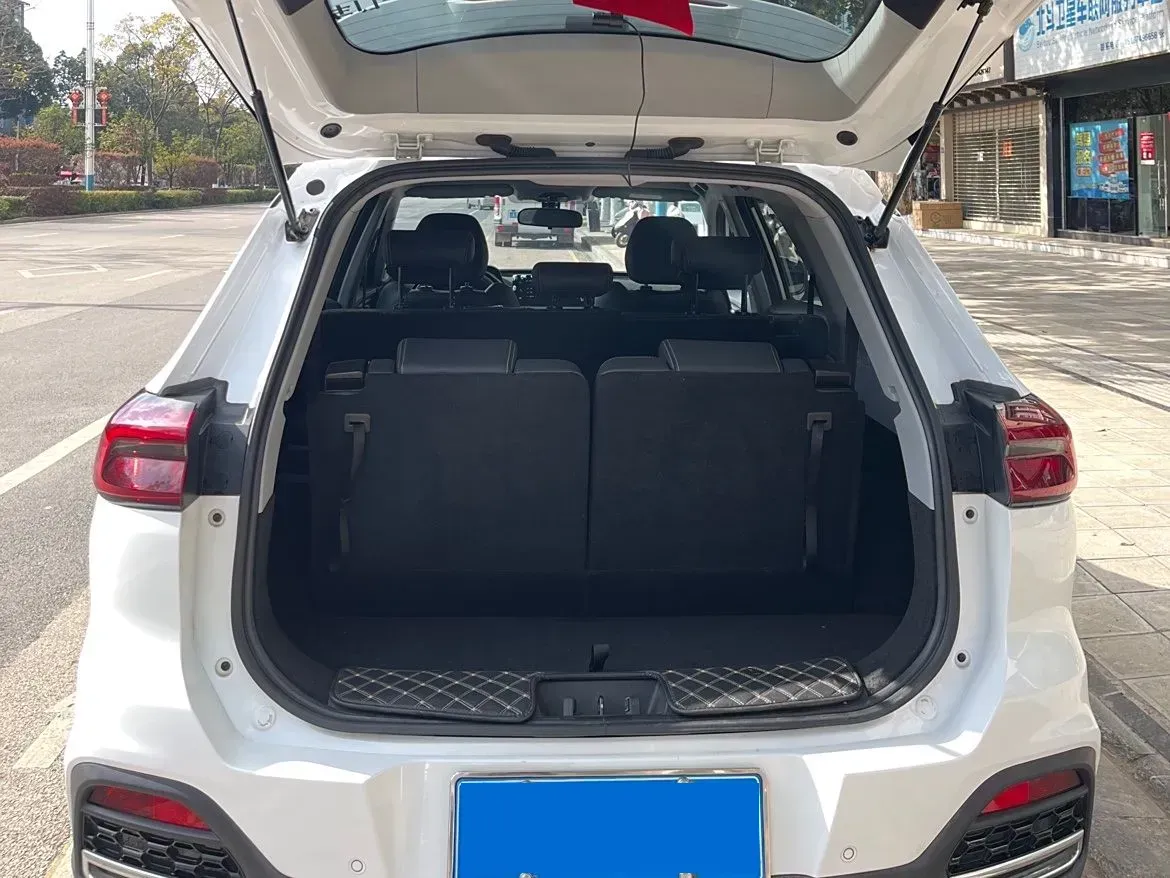 2020 Chery Tiggo 8 1.5T 156HP L4 6MT,autocango,china used car exporter,china ev exporter,chinese used car exporter,chinese used ev exporter