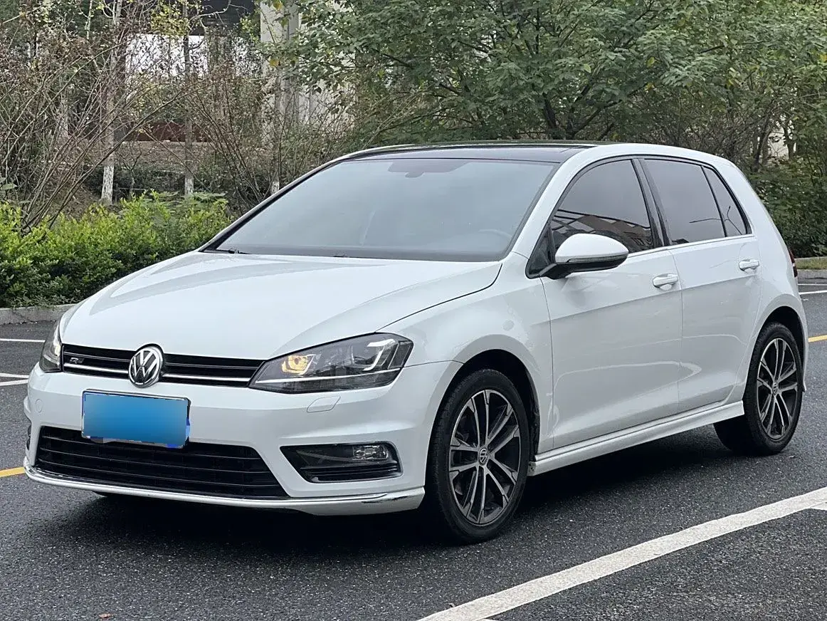 2017 Volkswagen Golf 1.4T 150HP L4 7DCT