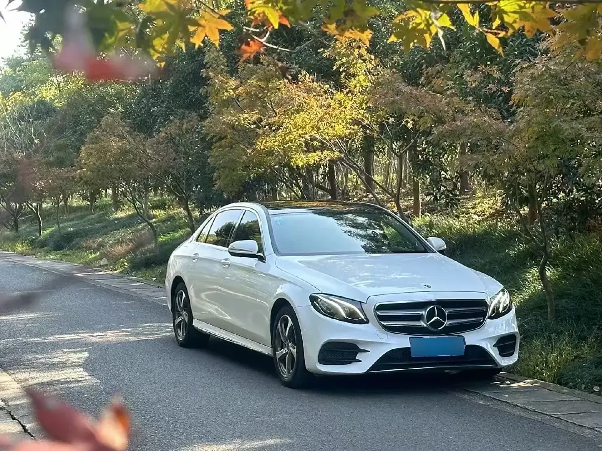 2016 Mercedes-Benz E Class 2.0T 245HP L4 9AT