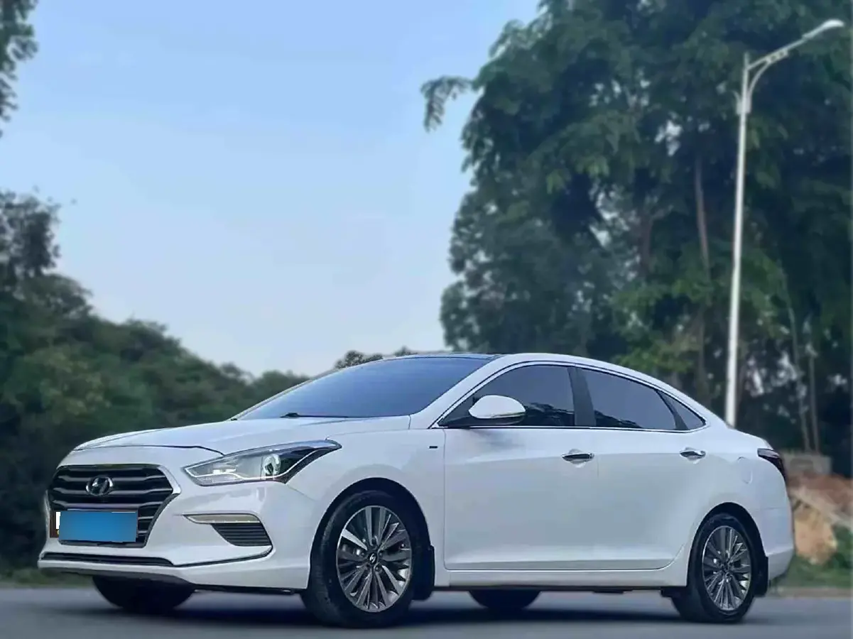 2017 Hyundai Mistra 1.8L 143HP L4 6AT