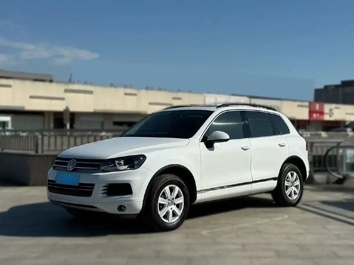 2011 Volkswagen Touareg 3.0T 290HP V6 8AT