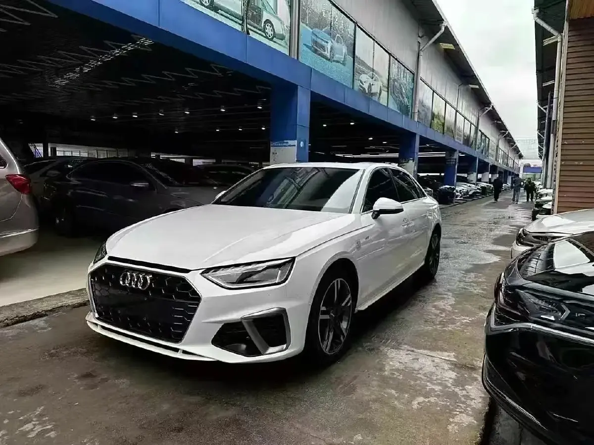 2020 Audi A4L 2.0T 190HP L4 7DCT