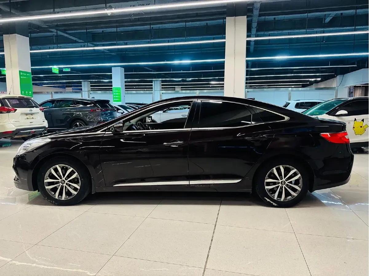 2011 Hyundai Azera 2.4L 180HP L4 6AT,autocango,china used car exporter,china ev exporter,chinese used car exporter,chinese used ev exporter