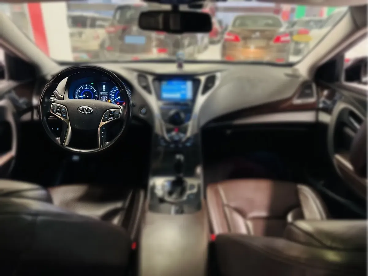 2011 Hyundai Azera 2.4L 180HP L4 6AT,autocango,china used car exporter,china ev exporter,chinese used car exporter,chinese used ev exporter