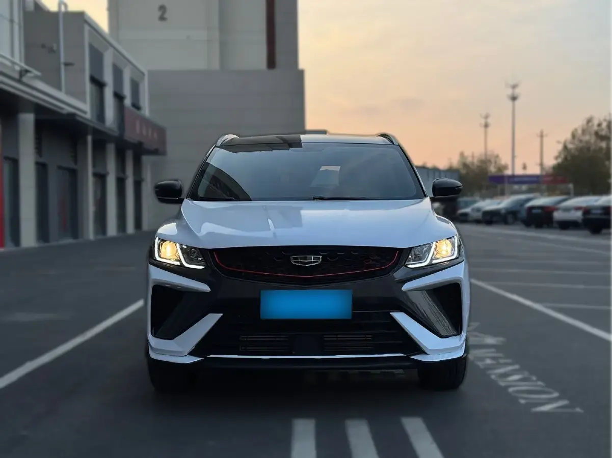 2023 Geely Coolray 1.5T 181HP L4 7DCT