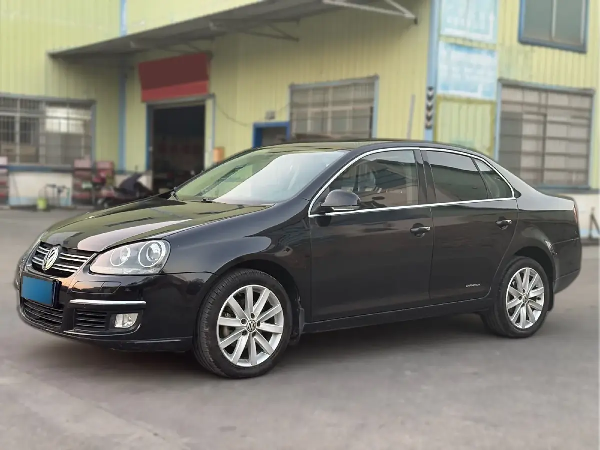 2011 Volkswagen Sagitar 1.8T 160HP L4 6AT