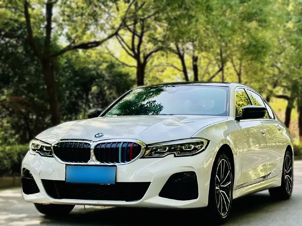 2022 BMW 3 Series 2.0T 184HP L4 8AT