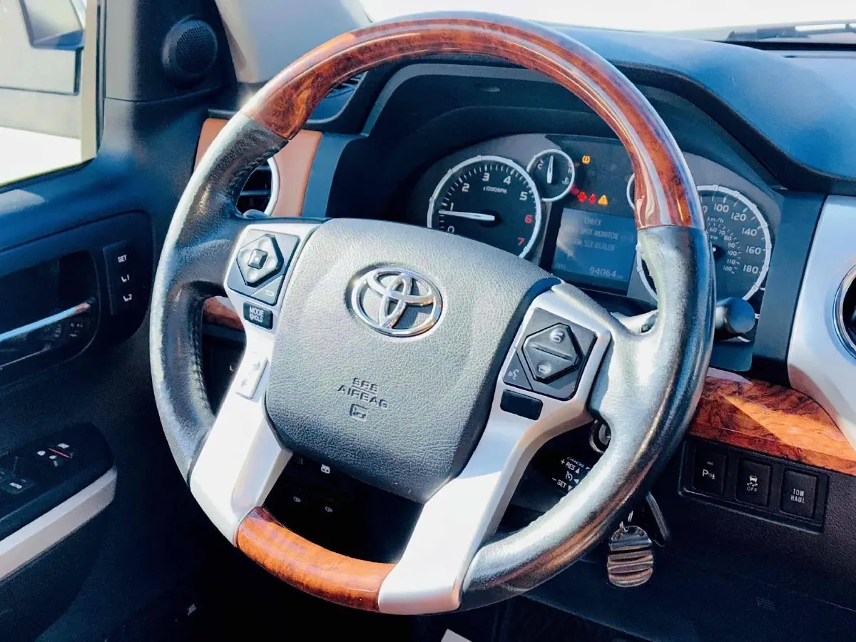 2014 Toyota Tundra 5.7L 386HP V8 6AT,autocango,china used car exporter,china ev exporter,chinese used car exporter,chinese used ev exporter