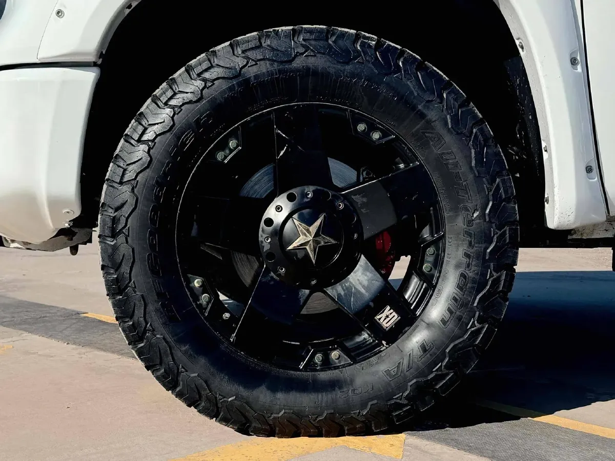 2014 Toyota Tundra 5.7L 386HP V8 6AT,autocango,china used car exporter,china ev exporter,chinese used car exporter,chinese used ev exporter