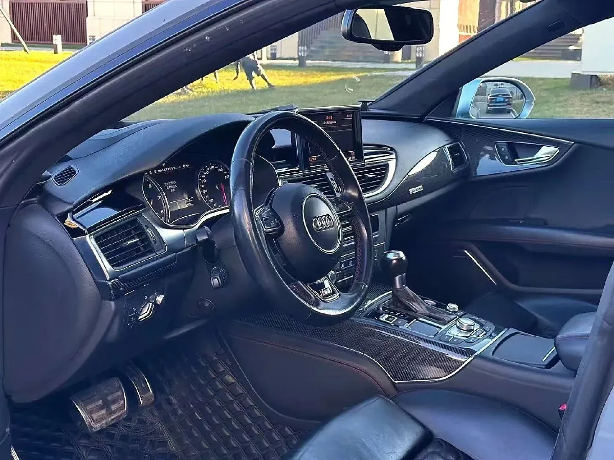 2016 Audi RS 7 4.0T 560HP V8 8AT,autocango,china used car exporter,china ev exporter,chinese used car exporter,chinese used ev exporter