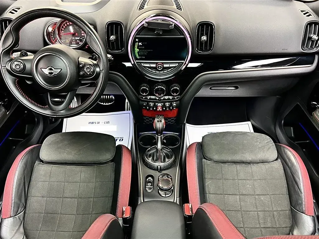 2017 MINI JCW COUNTRYMAN 2.0T 231HP L4 8AT,autocango,china used car exporter,china ev exporter,chinese used car exporter,chinese used ev exporter