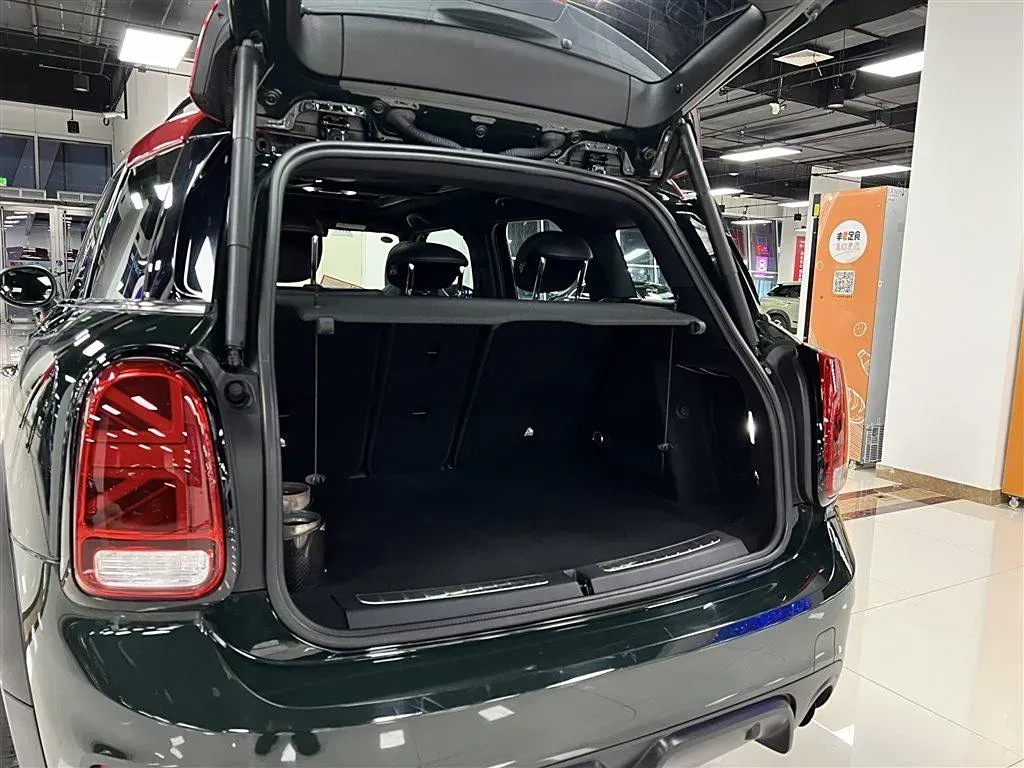 2017 MINI JCW COUNTRYMAN 2.0T 231HP L4 8AT,autocango,china used car exporter,china ev exporter,chinese used car exporter,chinese used ev exporter