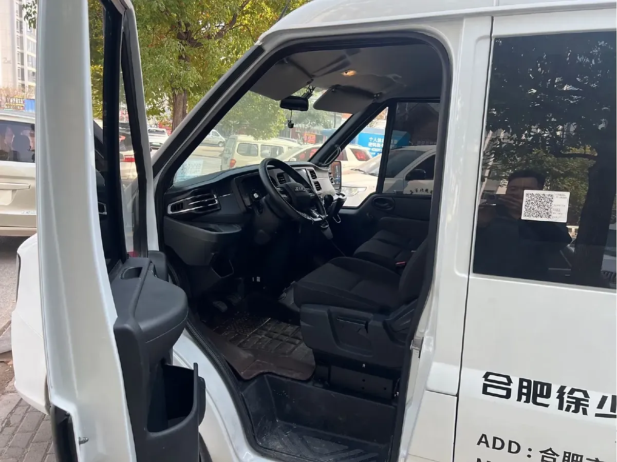 2023 JMC FuShun 2.0T 146HP L4 6MT,autocango,china used car exporter,china ev exporter,chinese used car exporter,chinese used ev exporter