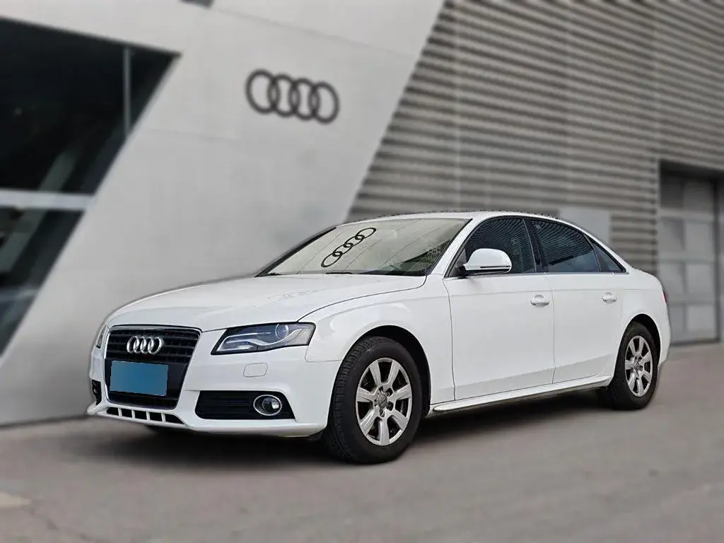 2011 Audi A4L 2.0T 180HP L4 CVT