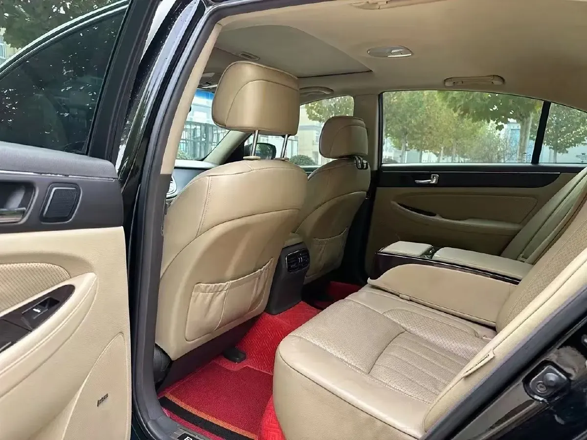 2008 Hyundai Rohens 3.3L 262HP V6 6AT,autocango,china used car exporter,china ev exporter,chinese used car exporter,chinese used ev exporter