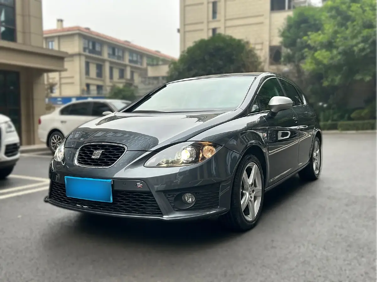 2012 Seat Leon 1.8T 160HP L4 7DCT