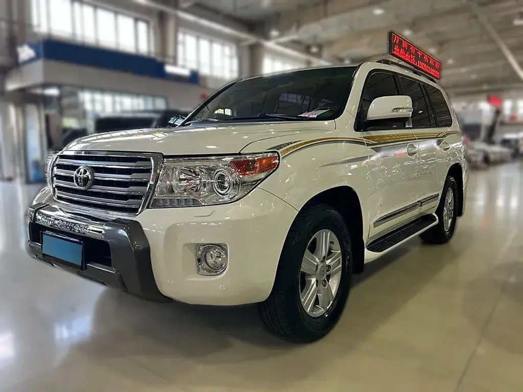 2012 Toyota Land Cruiser 4.6L 310HP V8 6AT
