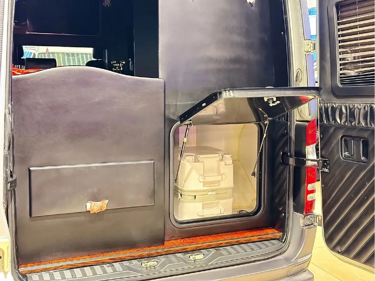 2014 Mercedes-Benz Sprinter 2.1T 150HP L4 6MT,autocango,china used car exporter,china ev exporter,chinese used car exporter,chinese used ev exporter