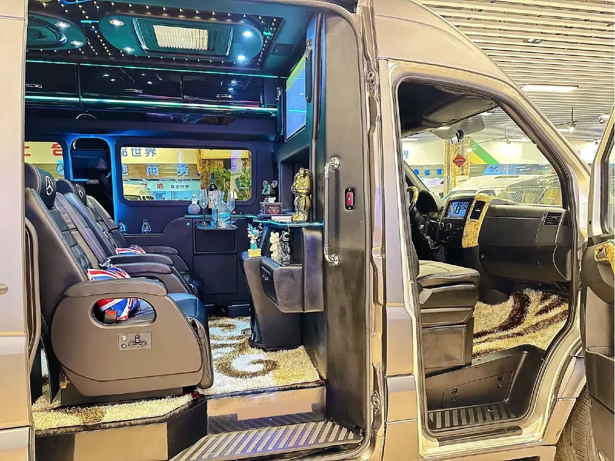 2014 Mercedes-Benz Sprinter 2.1T 150HP L4 6MT,autocango,china used car exporter,china ev exporter,chinese used car exporter,chinese used ev exporter