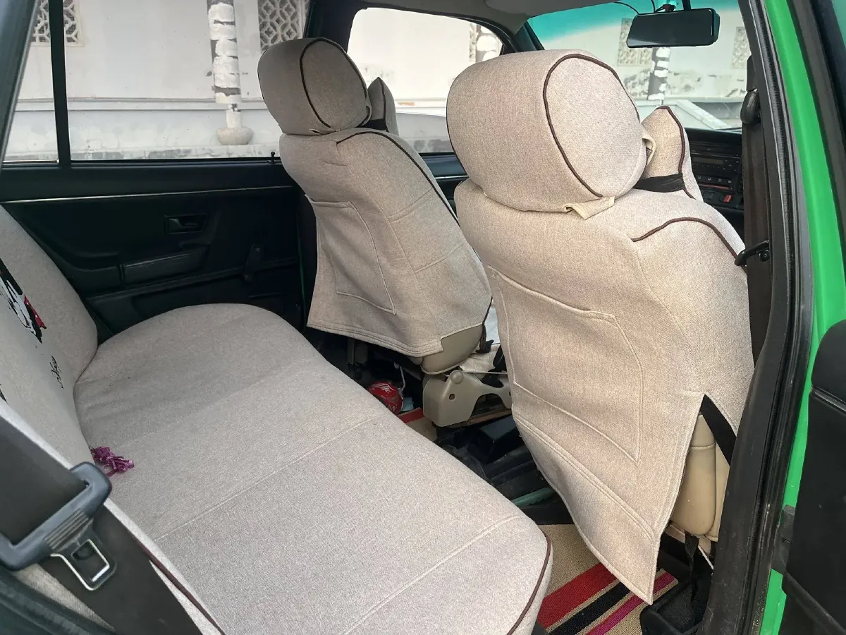 2004 Volkswagen Santana Classic 1.6L 87HP L4 5MT,autocango,china used car exporter,china ev exporter,chinese used car exporter,chinese used ev exporter