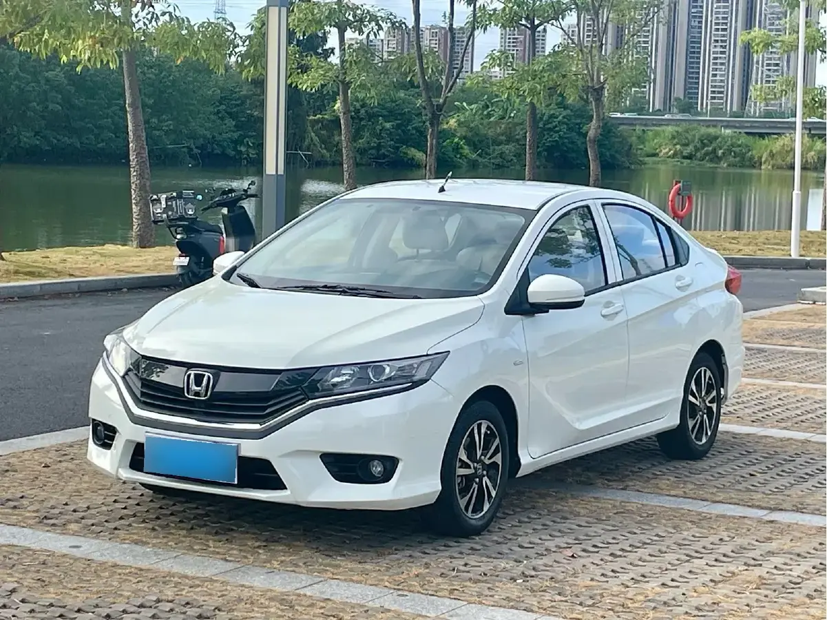 2016 Honda Greiz 1.5L 131HP L4 CVT
