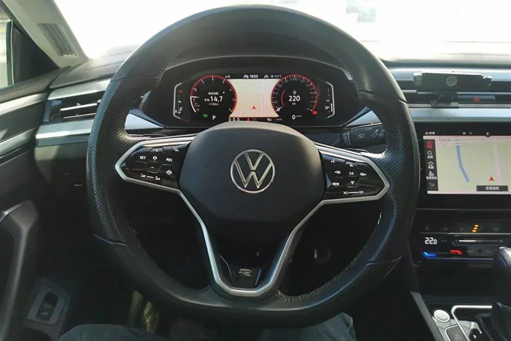 2021 Volkswagen CC 2.0T 220HP L4 7DCT,autocango,china used car exporter,china ev exporter,chinese used car exporter,chinese used ev exporter