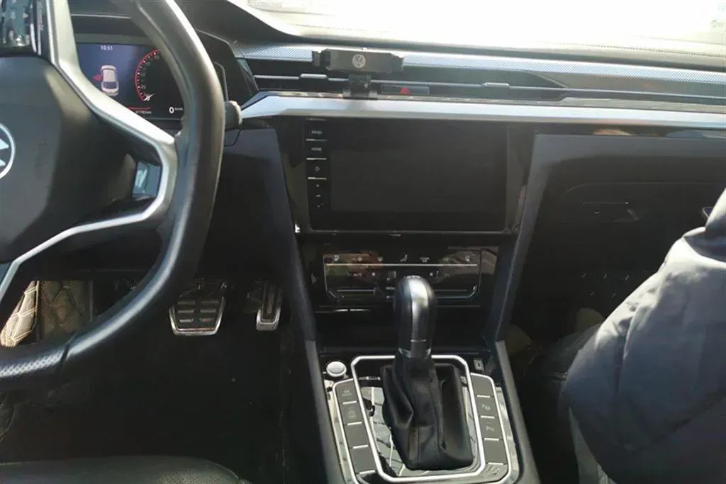 2021 Volkswagen CC 2.0T 220HP L4 7DCT,autocango,china used car exporter,china ev exporter,chinese used car exporter,chinese used ev exporter