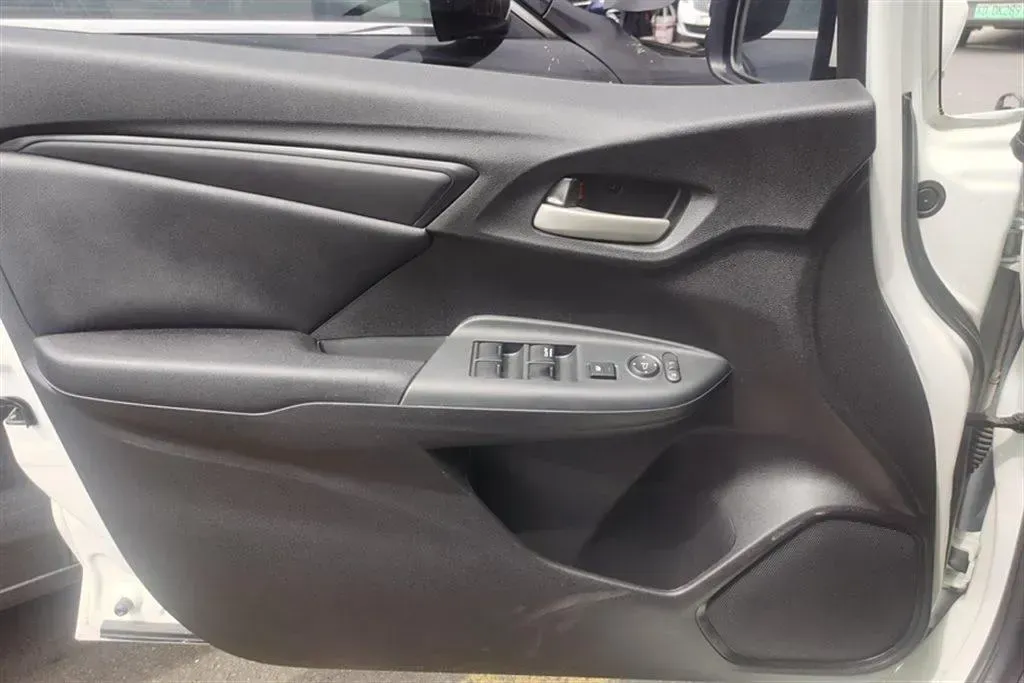 2016 Honda Fit 1.5L 131HP L4 CVT,autocango,china used car exporter,china ev exporter,chinese used car exporter,chinese used ev exporter