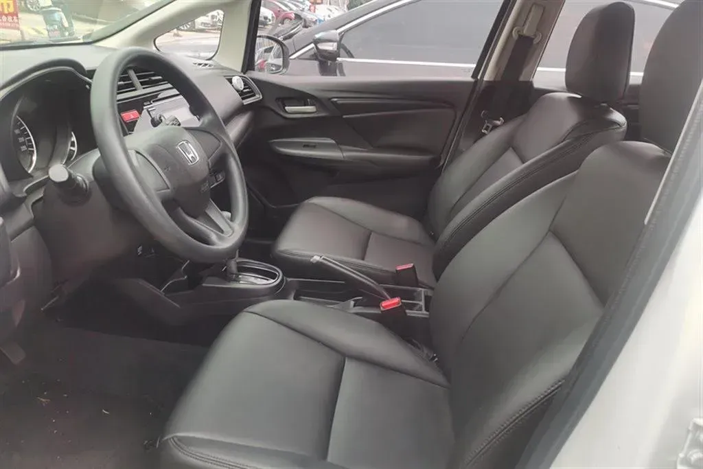 2016 Honda Fit 1.5L 131HP L4 CVT,autocango,china used car exporter,china ev exporter,chinese used car exporter,chinese used ev exporter