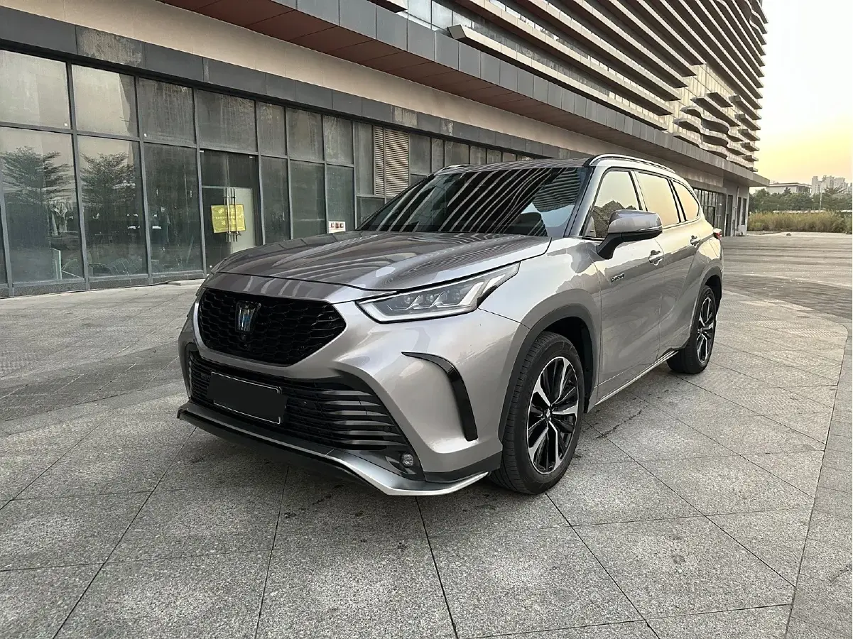 2022 Toyota Crown Kluger 2.5L 192HP L4 E-CVT Hybrid
