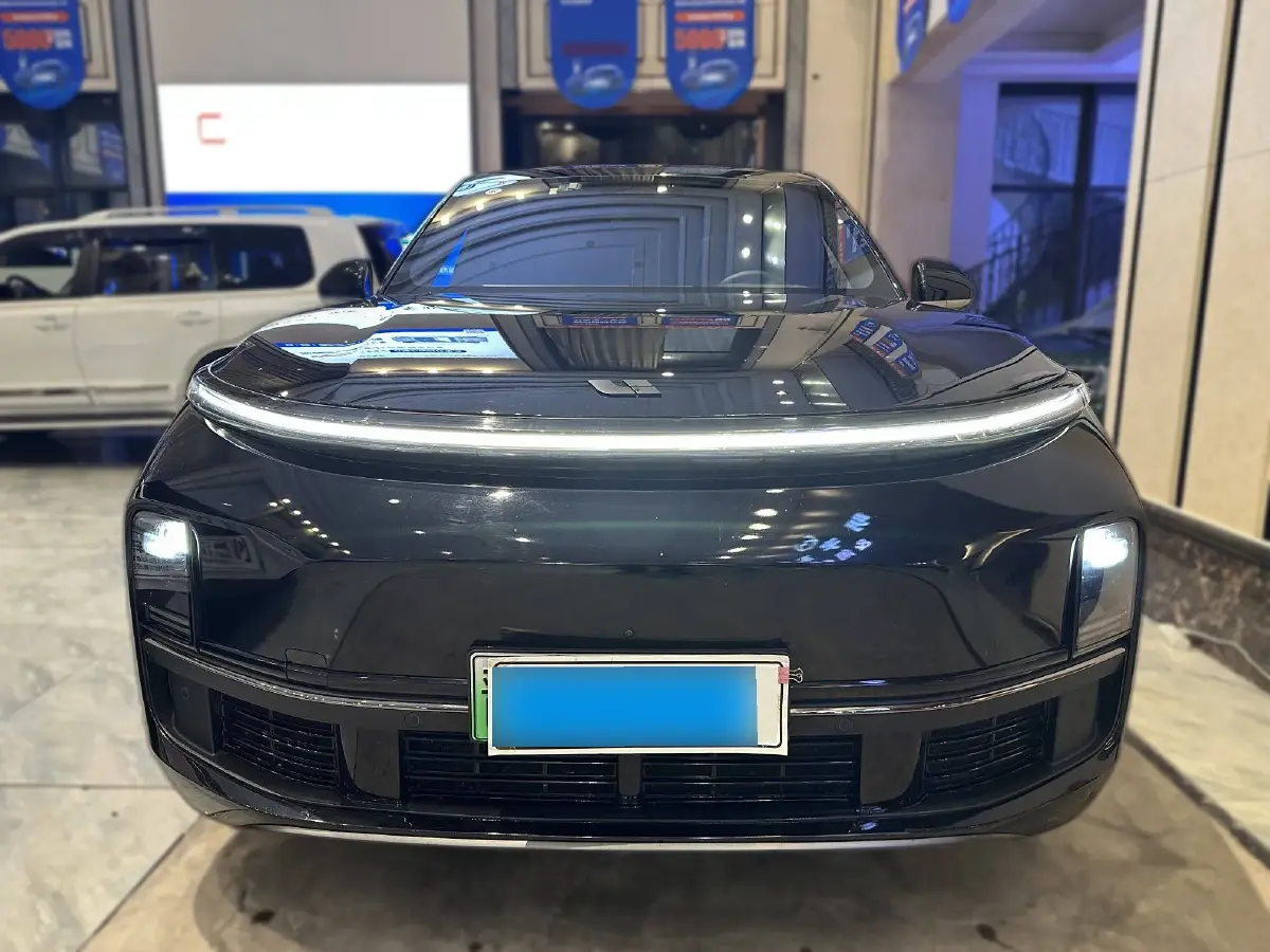 2023 Li L8 Range Extended 154HP REEV 40.9KWH