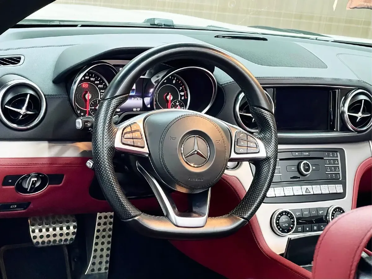 2017 Mercedes-Benz SL Class 3.0T 367HP V6 9AT,autocango,china used car exporter,china ev exporter,chinese used car exporter,chinese used ev exporter