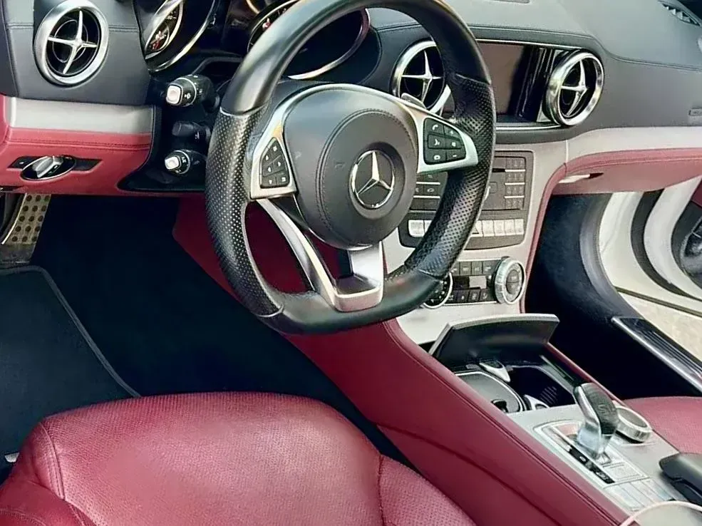 2017 Mercedes-Benz SL Class 3.0T 367HP V6 9AT,autocango,china used car exporter,china ev exporter,chinese used car exporter,chinese used ev exporter