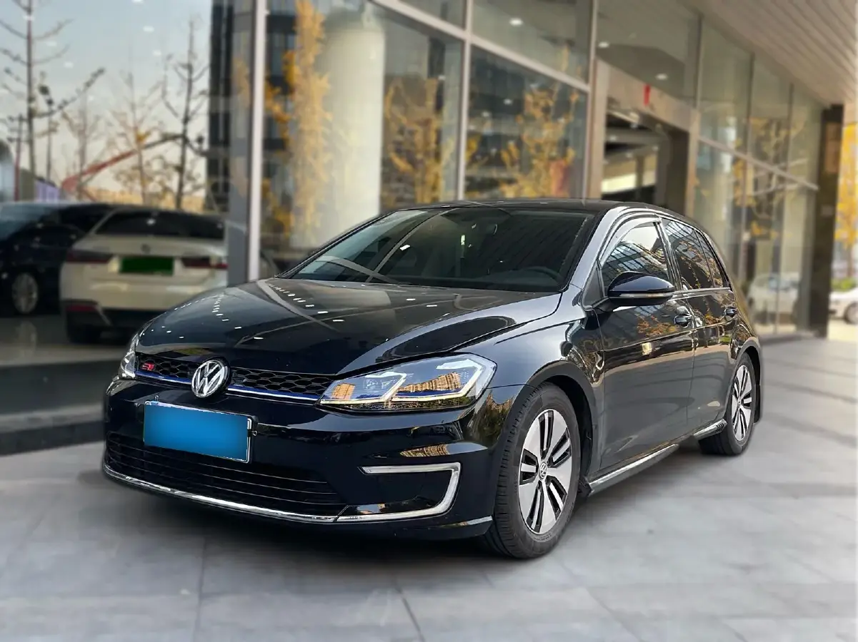 2018 Volkswagen Golf BEV 35.8KWH
