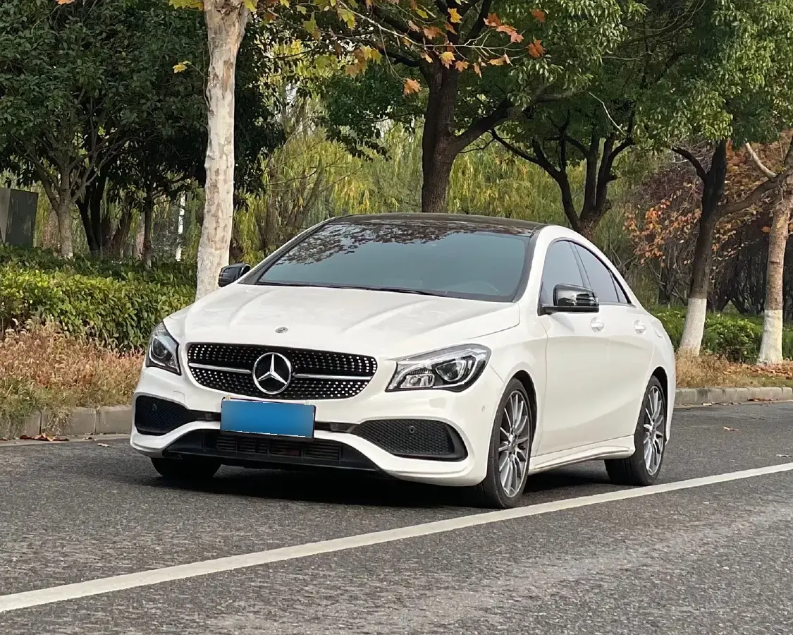 2019 Mercedes-Benz CLA Class 2.0T 184HP L4 7DCT