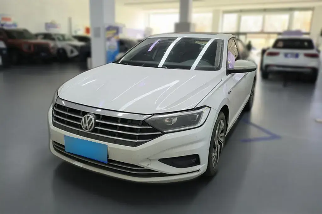 2022 Volkswagen Sagitar 1.4T 150HP L4 7DCT