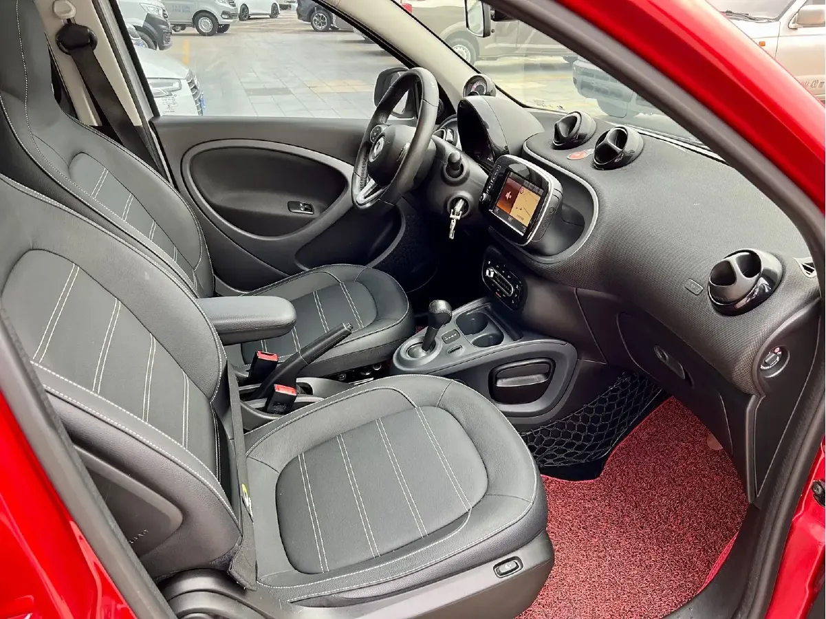 2016 Smart smart forfour 0.9T 90HP L3 6DCT,autocango,china used car exporter,china ev exporter,chinese used car exporter,chinese used ev exporter