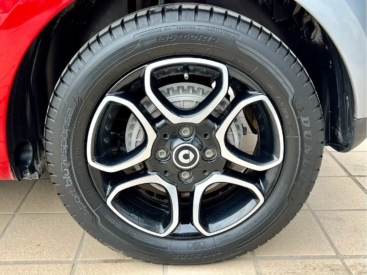 2016 Smart smart forfour 0.9T 90HP L3 6DCT,autocango,china used car exporter,china ev exporter,chinese used car exporter,chinese used ev exporter