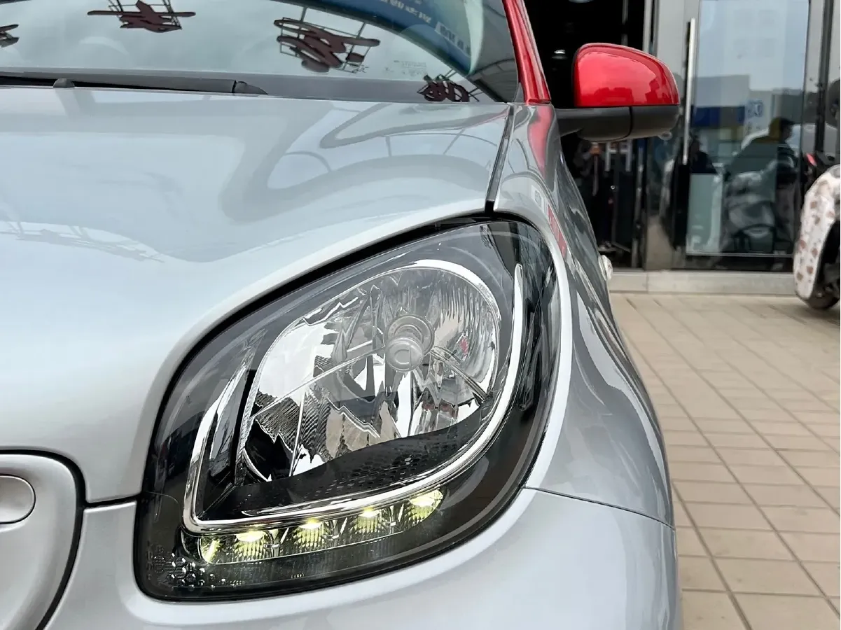 2016 Smart smart forfour 0.9T 90HP L3 6DCT,autocango,china used car exporter,china ev exporter,chinese used car exporter,chinese used ev exporter