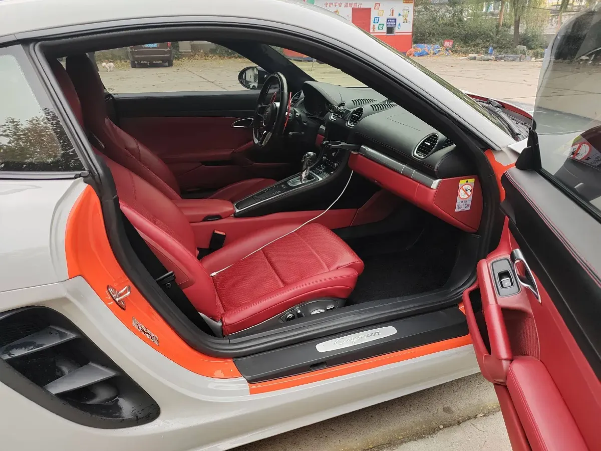 2018 Porsche 718 2.0T 250HP H4 7DCT,autocango,china used car exporter,china ev exporter,chinese used car exporter,chinese used ev exporter