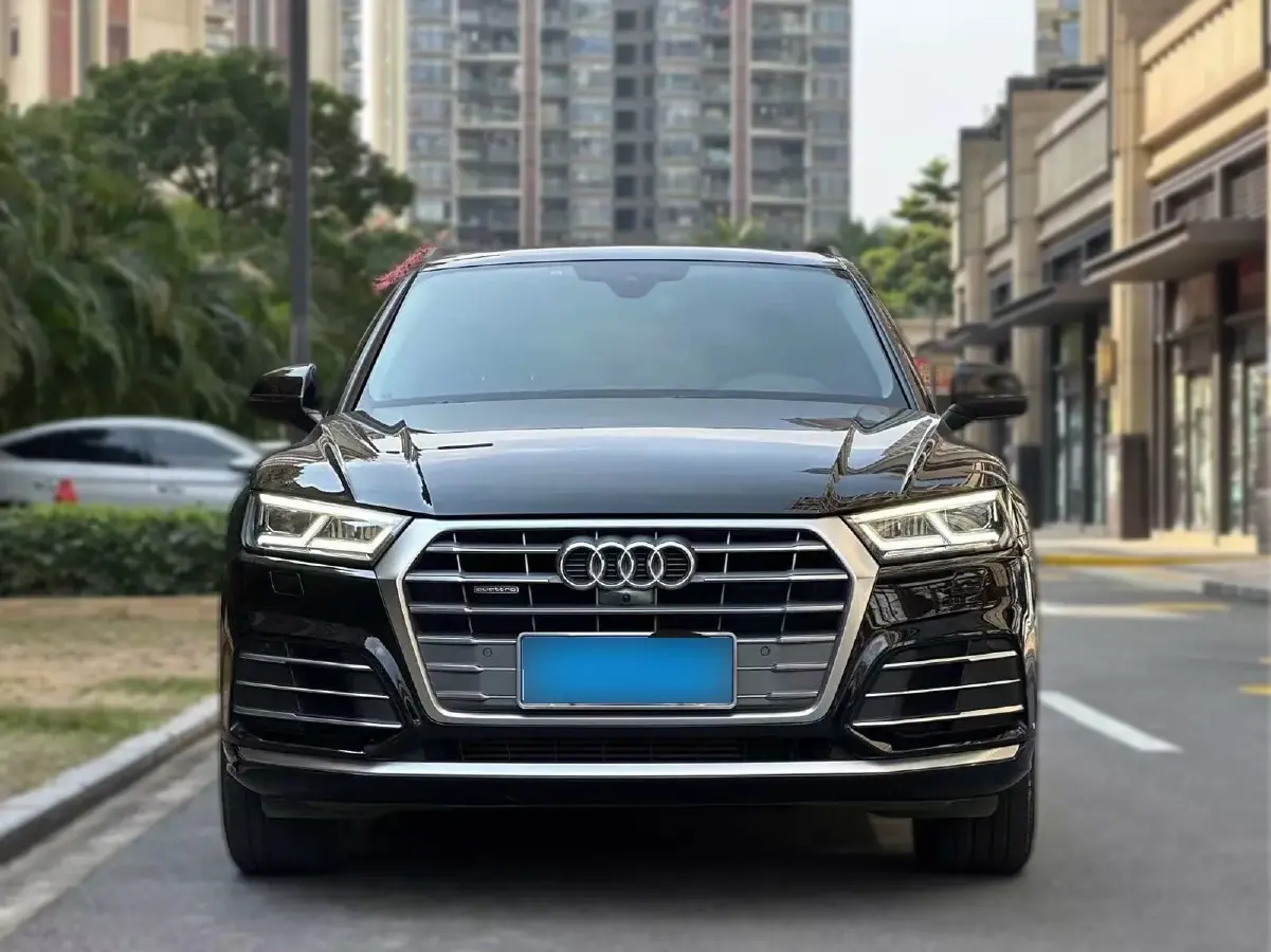 2020 Audi Q5L 2.0T 252HP L4 7DCT