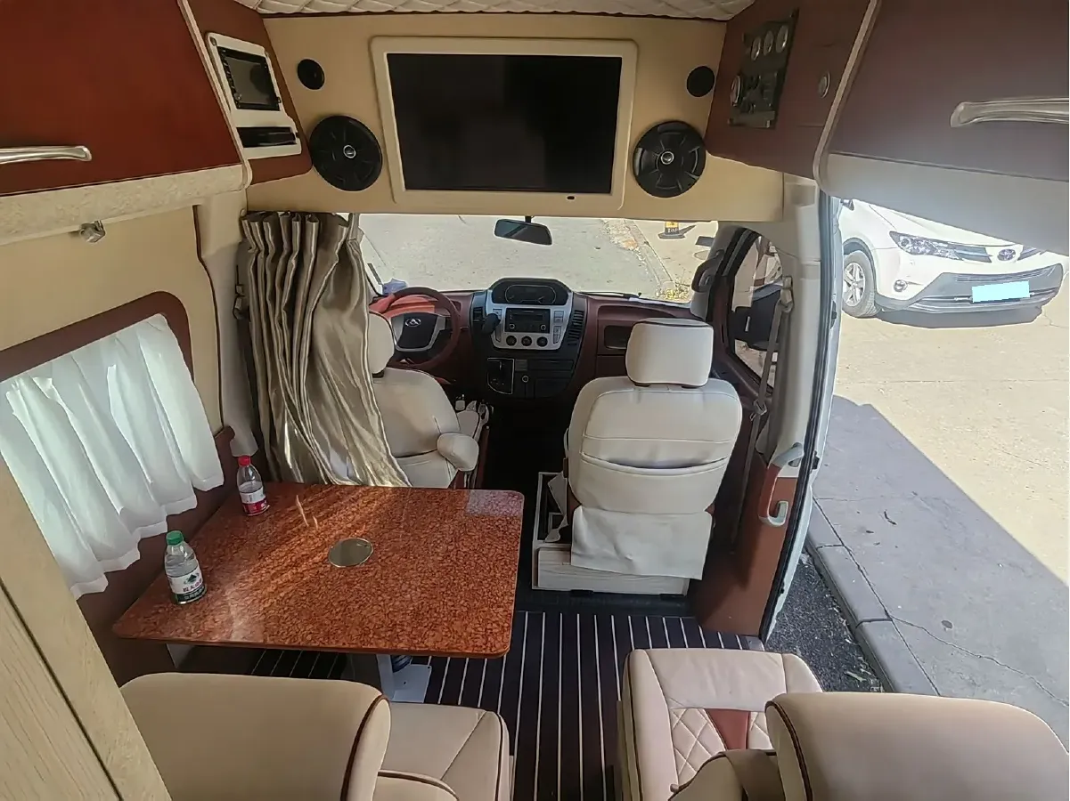 2021 MAXUS V80 RV 2.0T 139HP L4 6AMT,autocango,china used car exporter,china ev exporter,chinese used car exporter,chinese used ev exporter