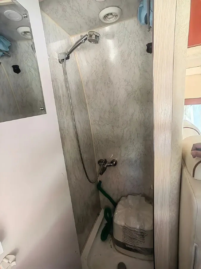 2021 MAXUS V80 RV 2.0T 139HP L4 6AMT,autocango,china used car exporter,china ev exporter,chinese used car exporter,chinese used ev exporter