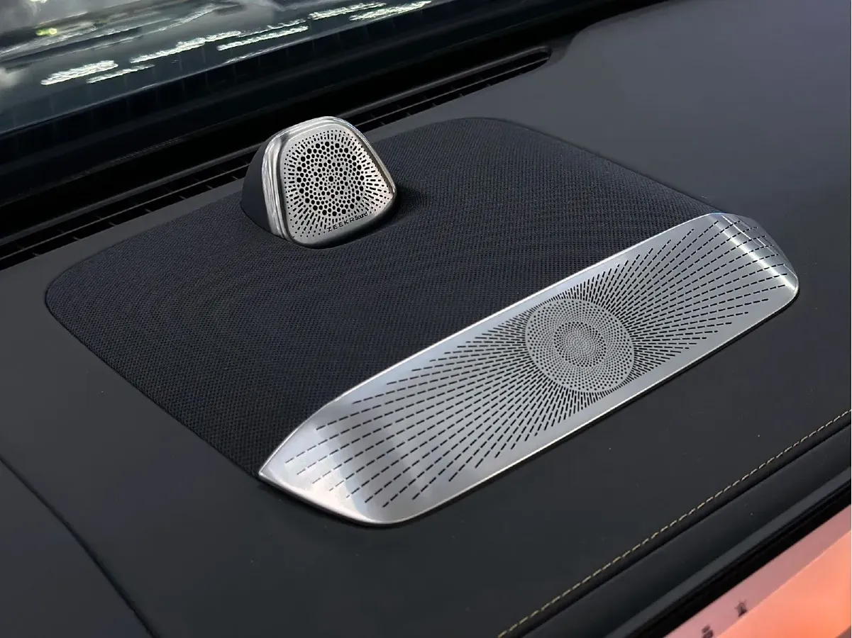 2025 Zeekr 7X BEV 75KWH,autocango,china used car exporter,china ev exporter,chinese used car exporter,chinese used ev exporter