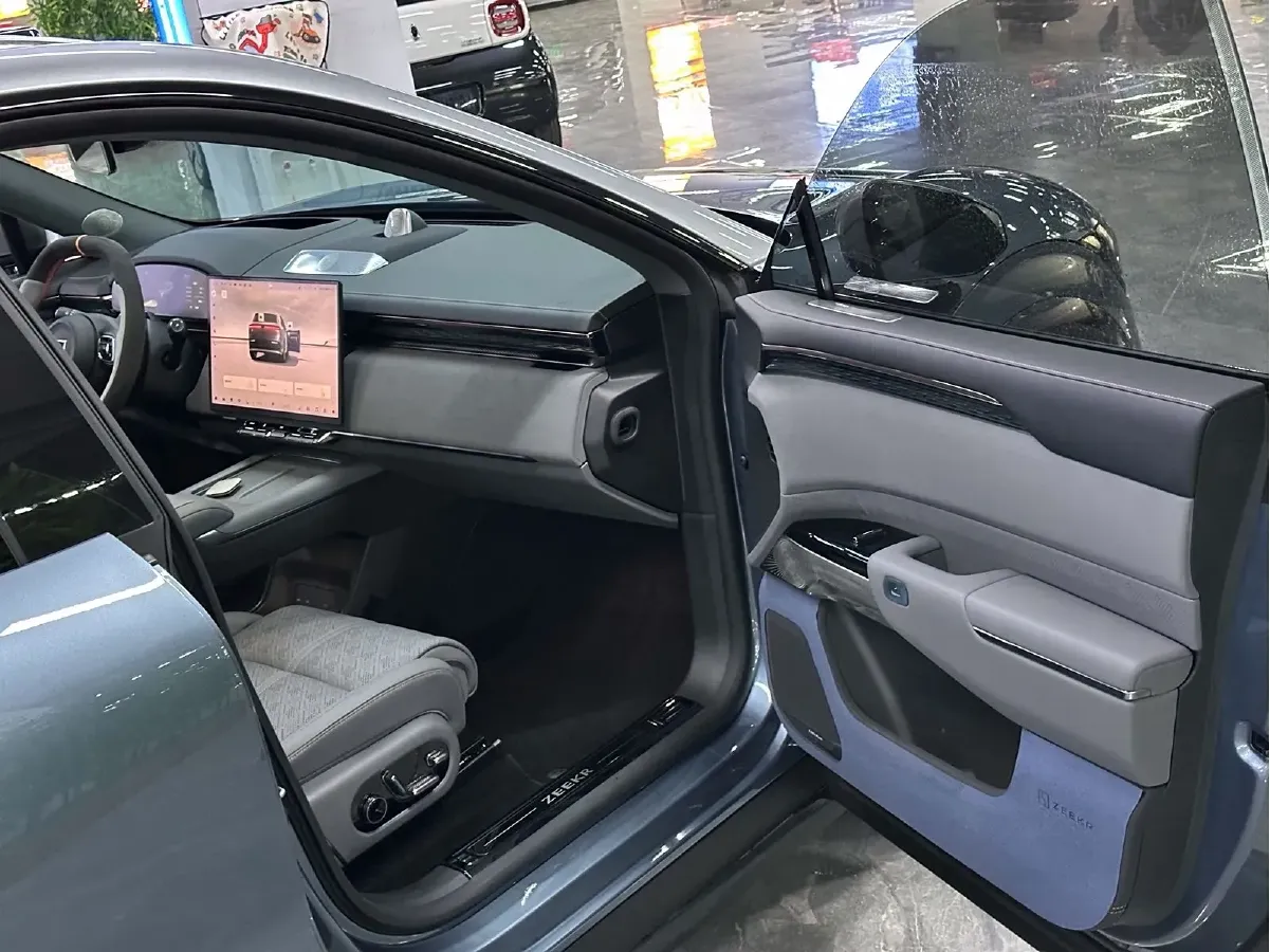 2025 Zeekr 7X BEV 75KWH,autocango,china used car exporter,china ev exporter,chinese used car exporter,chinese used ev exporter