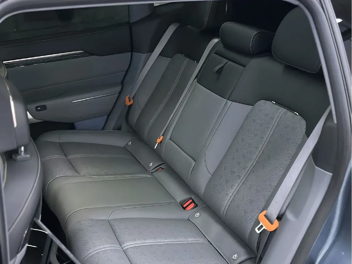 2025 Zeekr 7X BEV 75KWH,autocango,china used car exporter,china ev exporter,chinese used car exporter,chinese used ev exporter