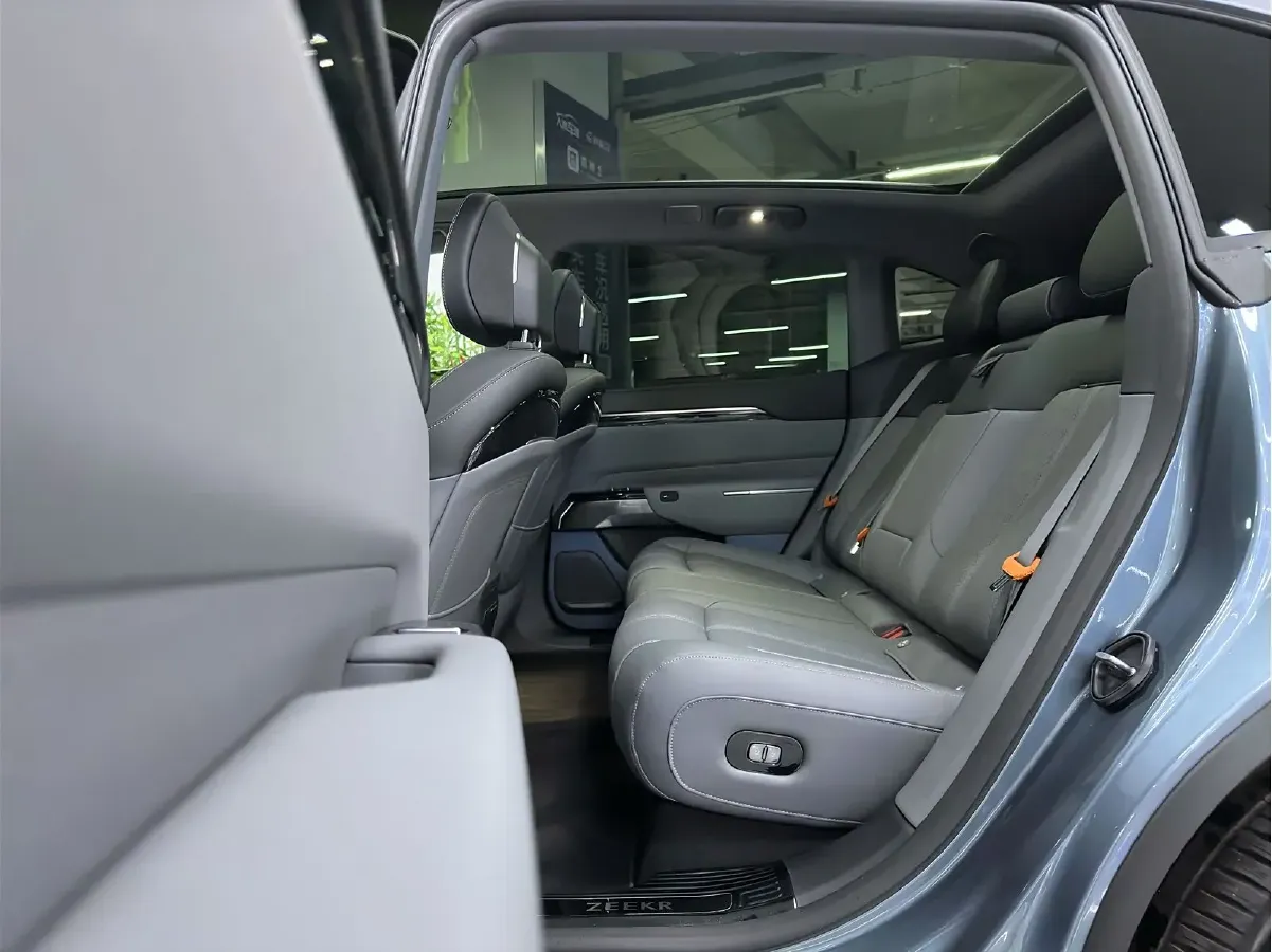 2025 Zeekr 7X BEV 75KWH,autocango,china used car exporter,china ev exporter,chinese used car exporter,chinese used ev exporter