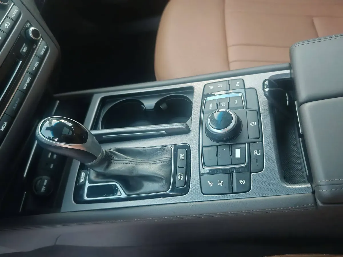 2015 Hyundai Cenesis 3.0L 257HP V6 8AT,autocango,china used car exporter,china ev exporter,chinese used car exporter,chinese used ev exporter