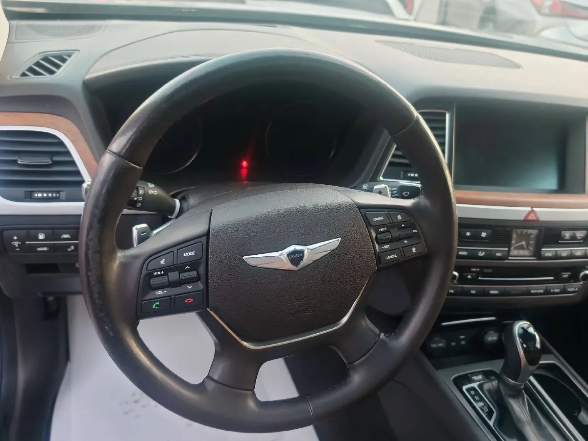 2015 Hyundai Cenesis 3.0L 257HP V6 8AT,autocango,china used car exporter,china ev exporter,chinese used car exporter,chinese used ev exporter