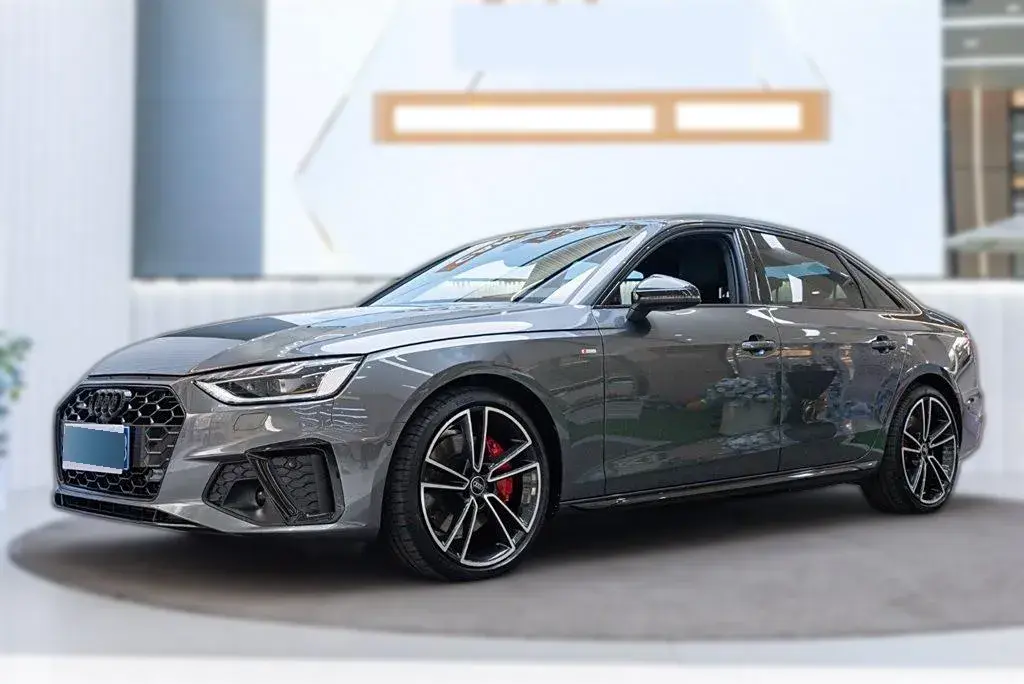 2023 Audi A4L 2.0T 245HP L4 7DCT